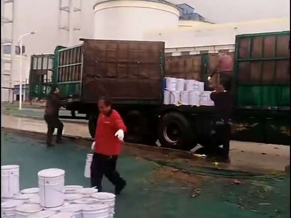 脱硫塔玻璃鳞片防腐施工案例